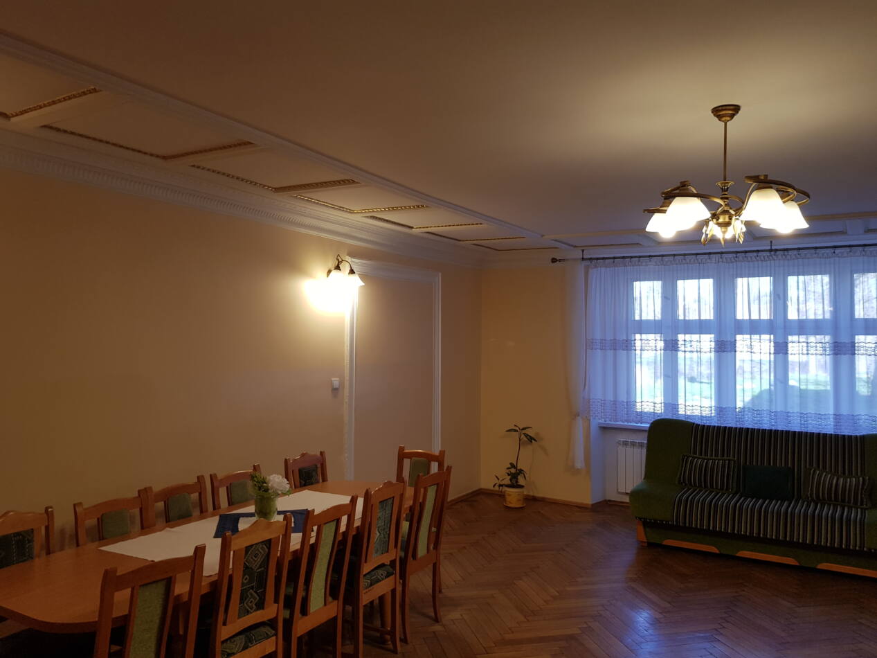 Sala w Małym Dworku