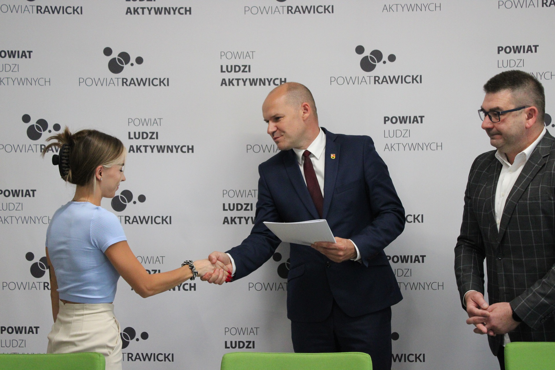 Przyszli przedsiębiorcy otrzymali certyfikaty